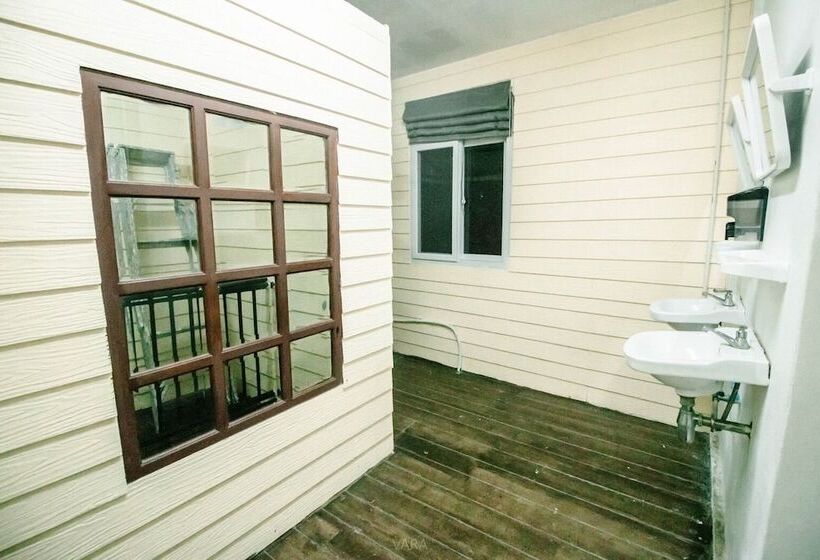 پانسیون Baanbangkok Chinatown