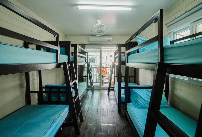 پانسیون Baanbangkok Chinatown