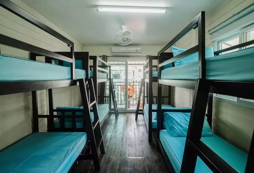 پانسیون Baanbangkok Chinatown