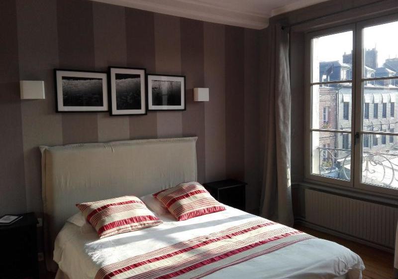 ペンション Mansion Victorine