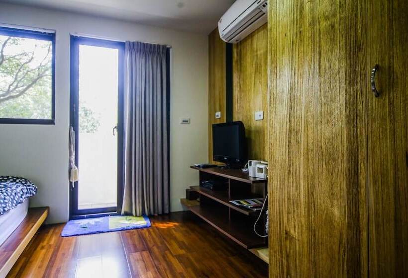 پانسیون Sanyi Wei Wei Feng