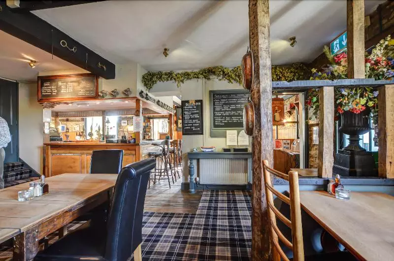 Thames Head Inn
