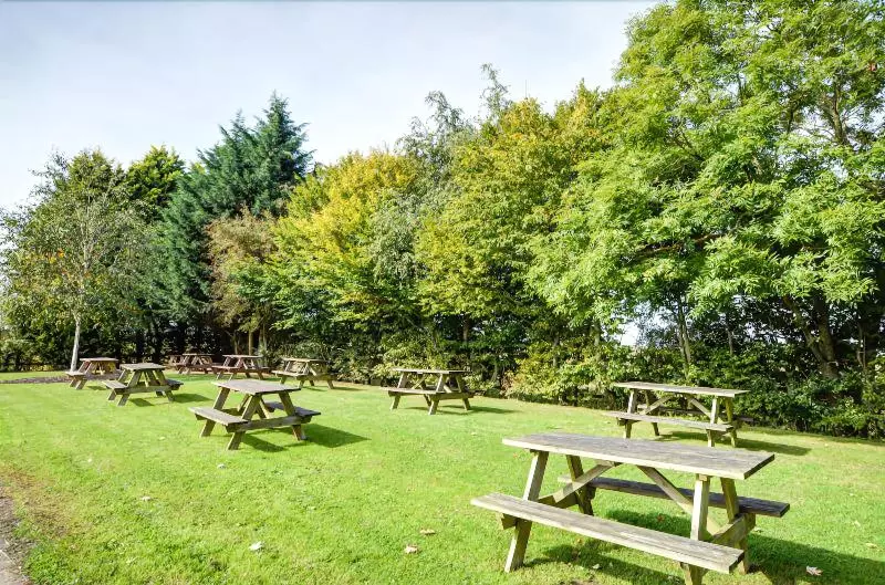 Thames Head Inn