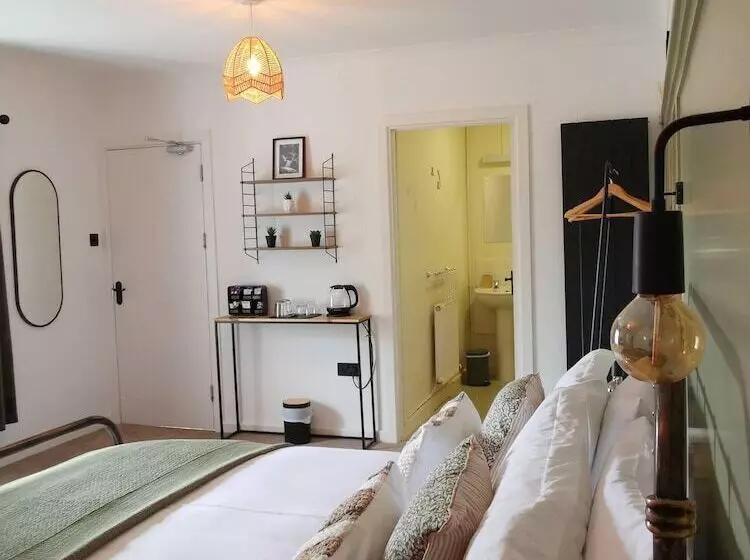 The Wolfe Inn Wolfscastle