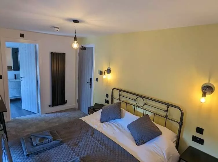 The Wolfe Inn Wolfscastle