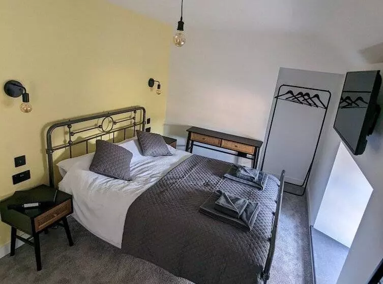 The Wolfe Inn Wolfscastle