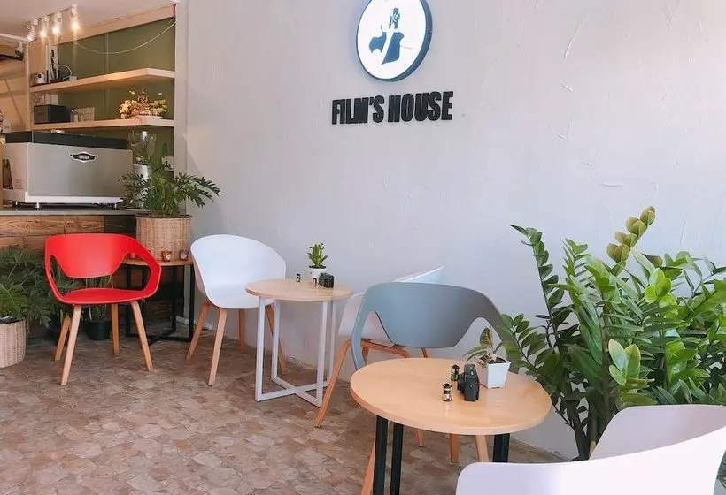Films House Hostel