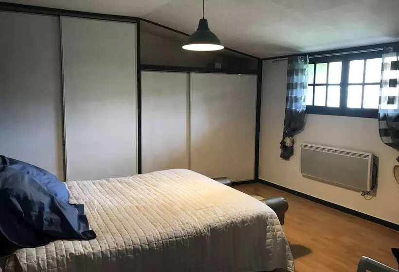 ベッドアンドブレックファースト Chambres D'hôte Maison Privée