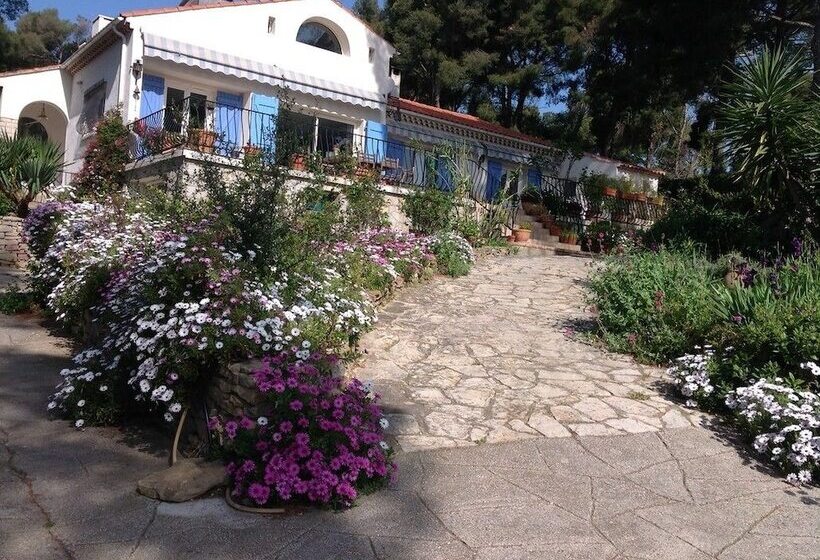 مبيت وإفطار Domaine Des Restanques