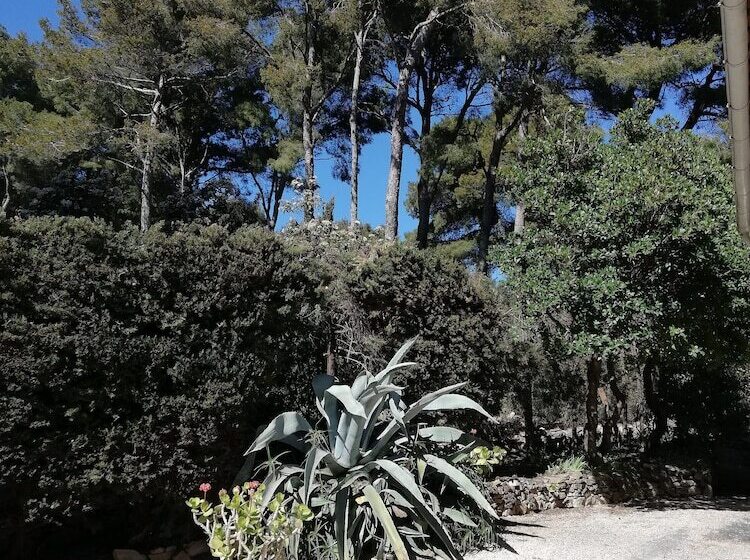 مبيت وإفطار Domaine Des Restanques