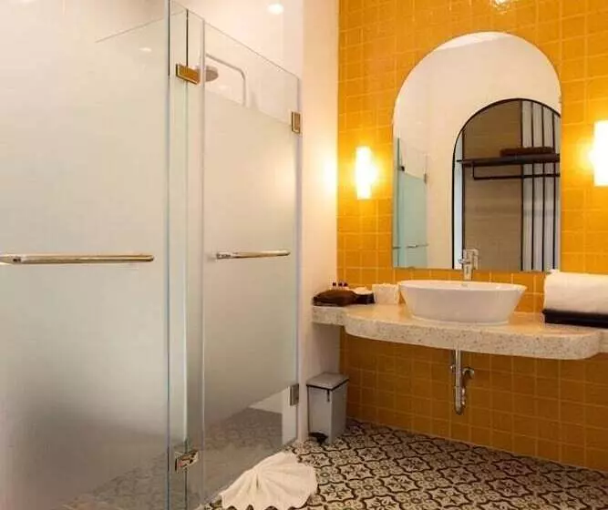 Chaanburi Boutique Resort