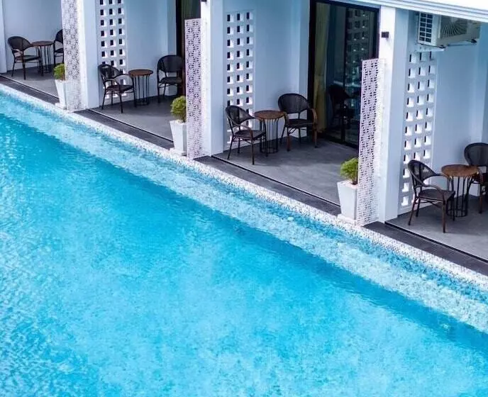 Chaanburi Boutique Resort