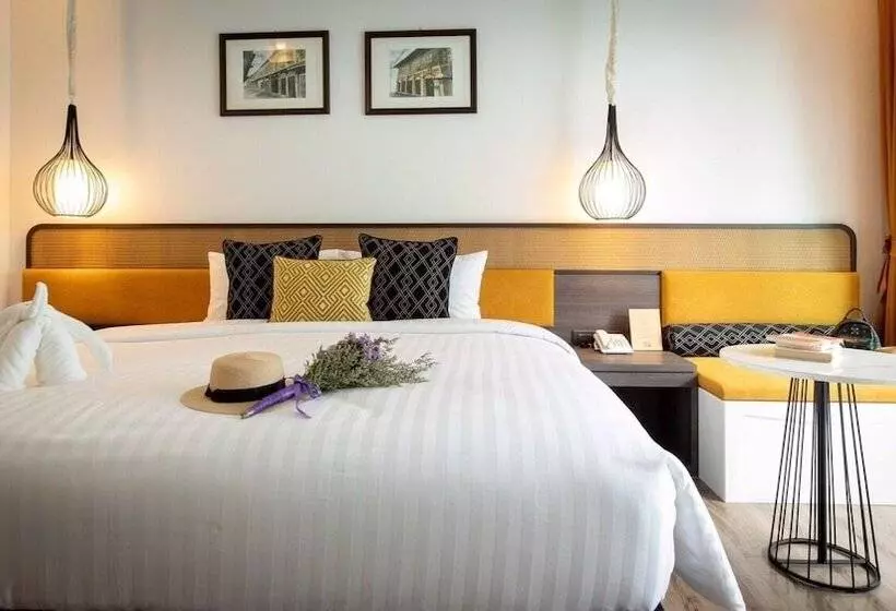 Chaanburi Boutique Resort