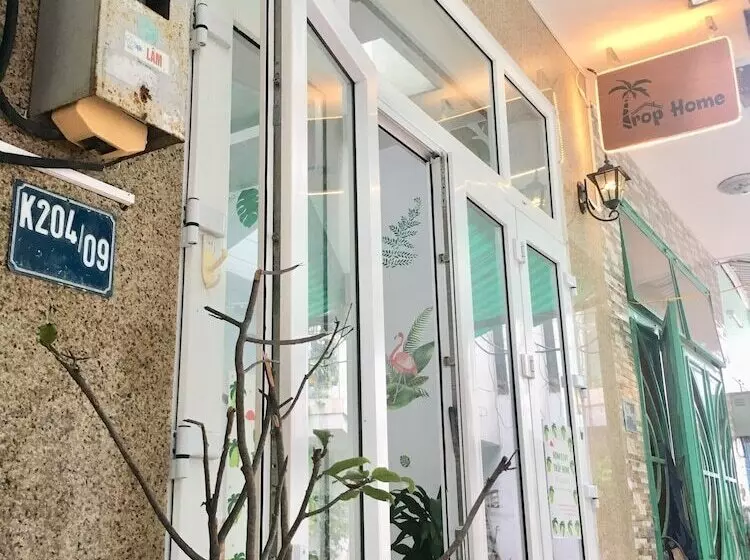 Homestay Trop Home   Hostel