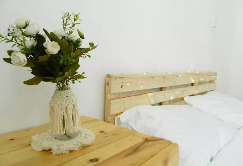 Homestay Trop Home   Hostel