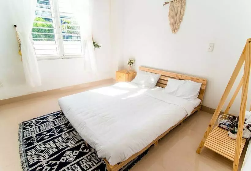 Homestay Trop Home   Hostel