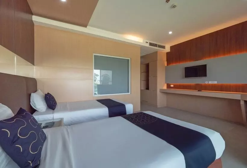 ホテル Capital O 1088 Golden Dragon Beach Resort