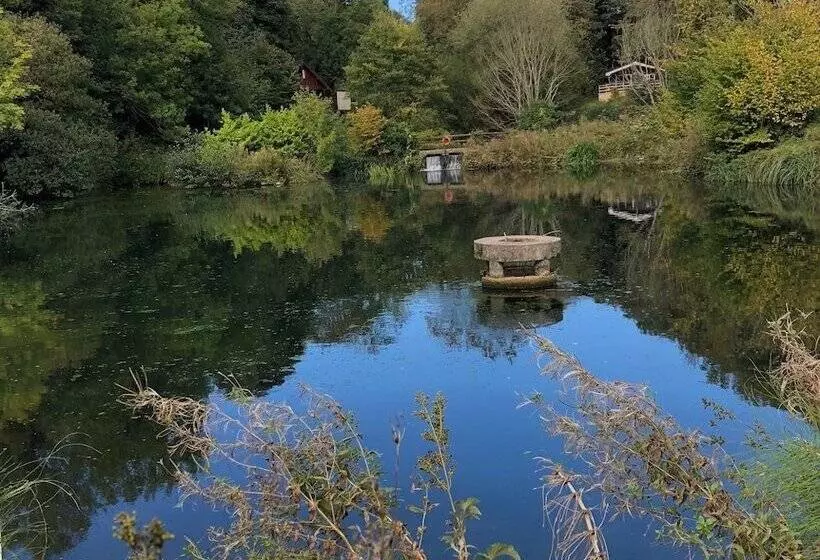 ホテル Herons Lake Retreat