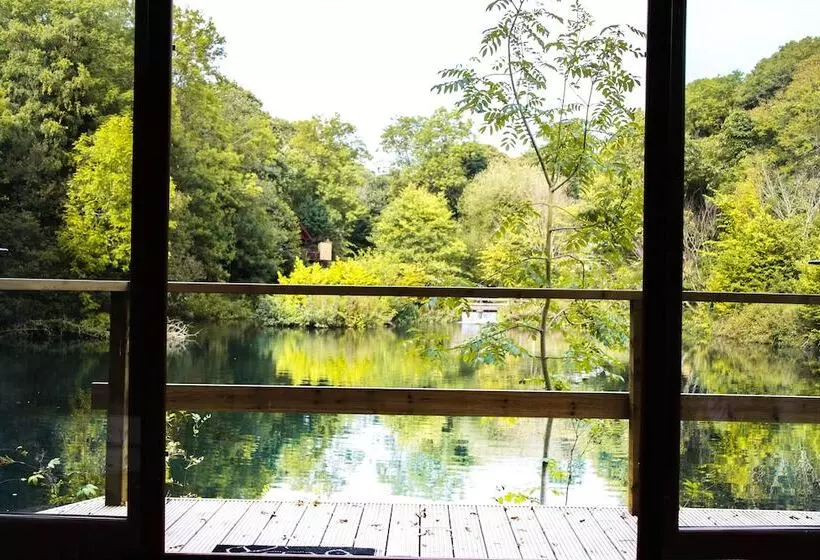 ホテル Herons Lake Retreat