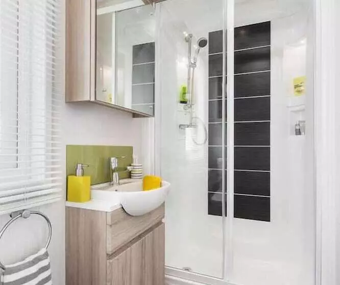 ホテル Herons Lake Retreat