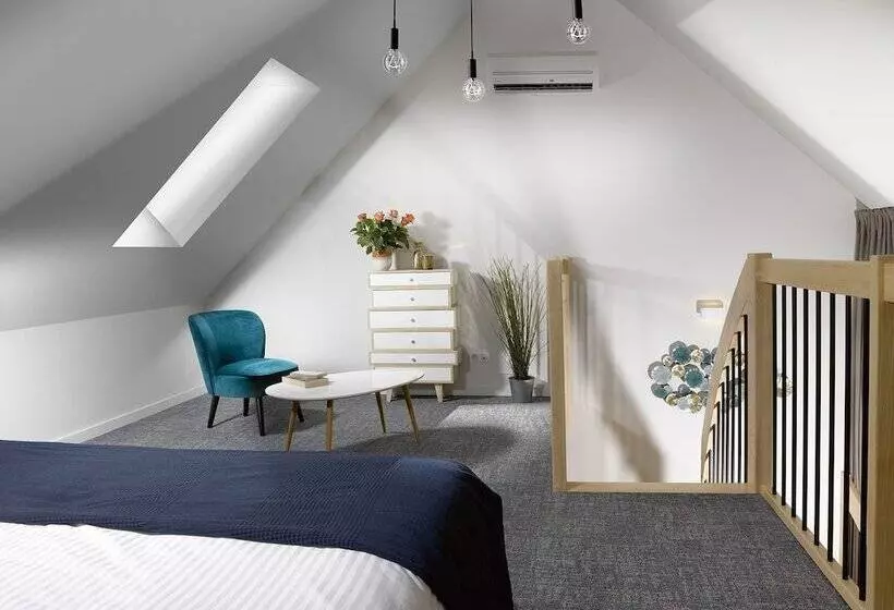 ホテル Hôtel Au Petit Pont