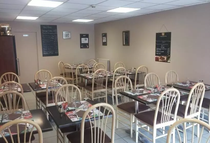 ホテル Hôtel Restaurant L Aquarium