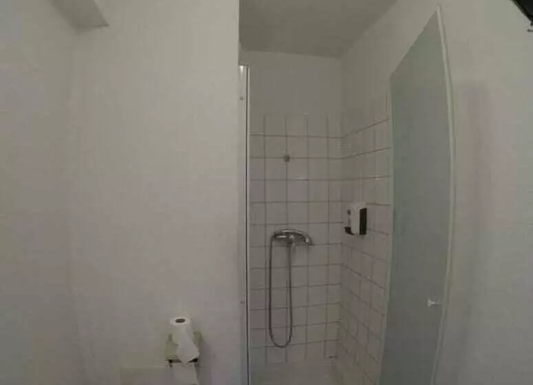 ホテル Hôtel Restaurant L Aquarium