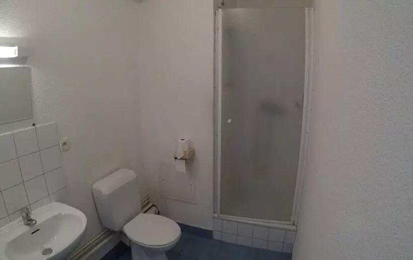 ホテル Hôtel Restaurant L Aquarium