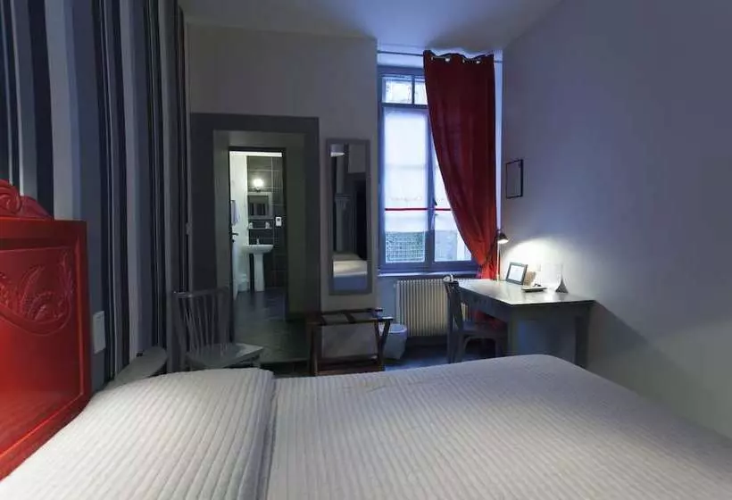 Hotelli Hôtel Restaurant Saint Melaine