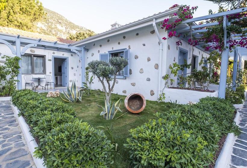 בית מלון כפרי Kassandra Boutique