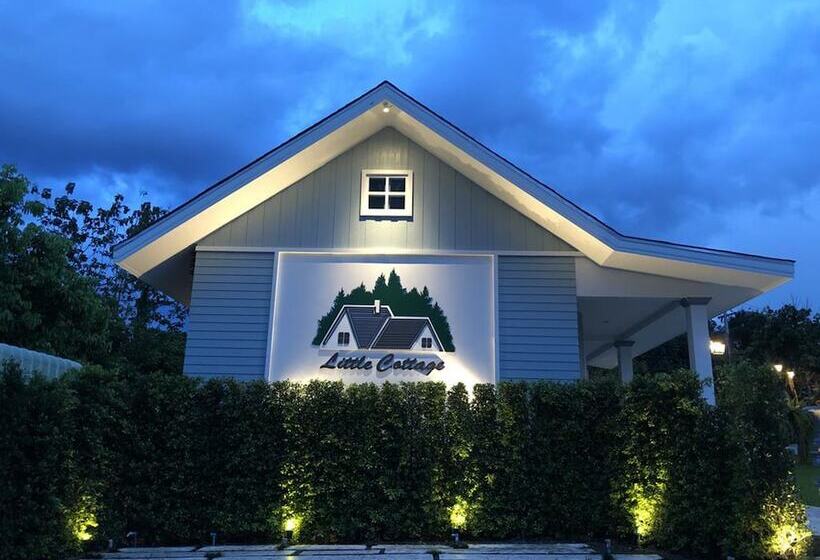 فندق Little Cottage