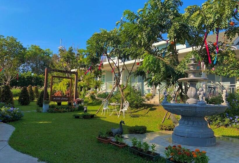 فندق Little Cottage