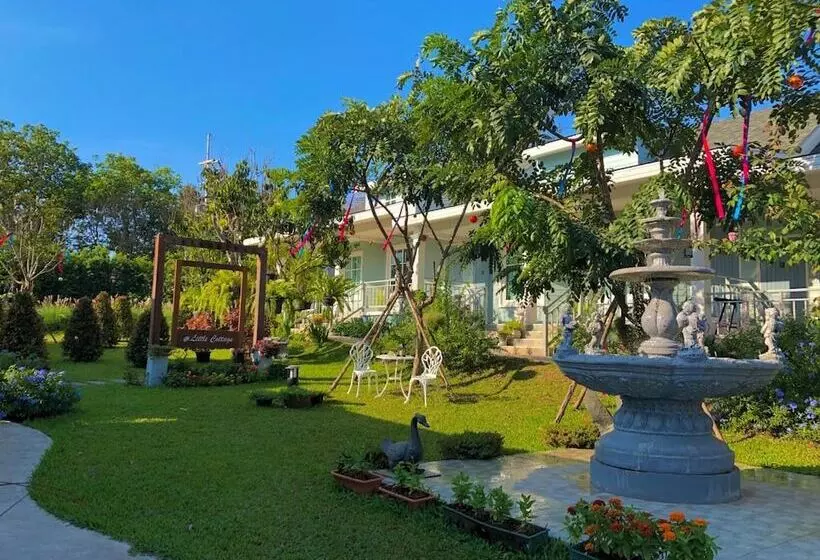 ホテル Little Cottage