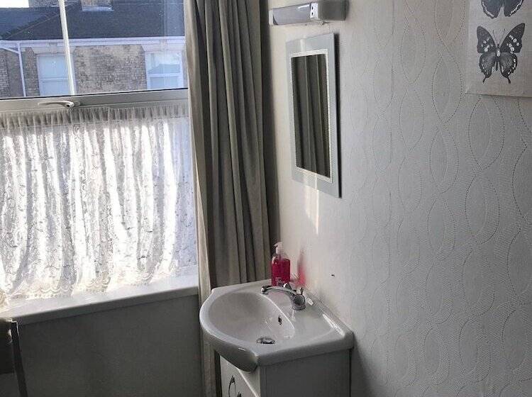 ホテル Marlborough