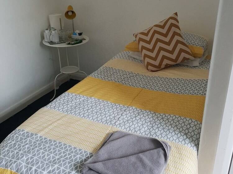 ホテル Marlborough