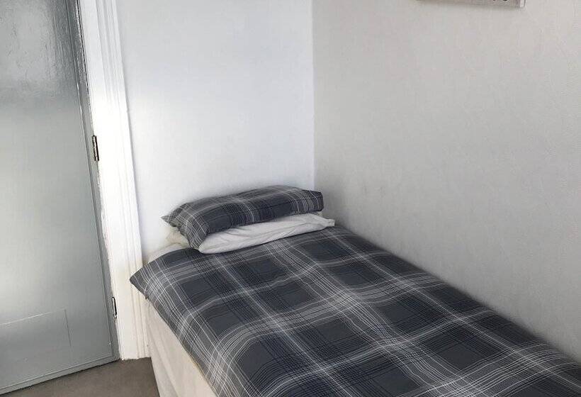 ホテル Marlborough