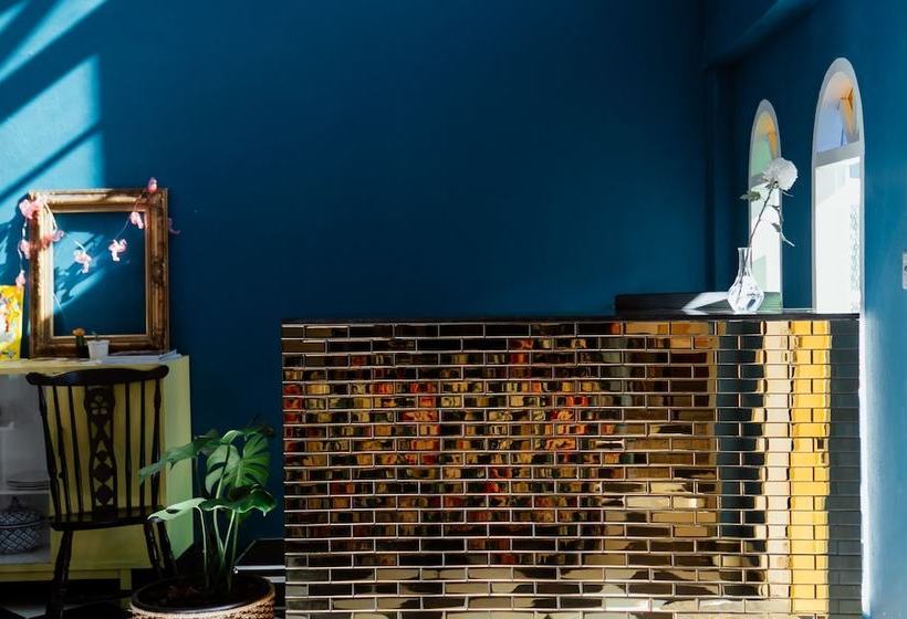 هاستل Eden Bangsaen