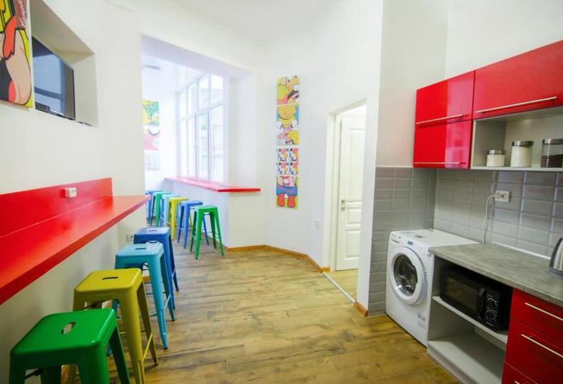 Pop Art Hostel