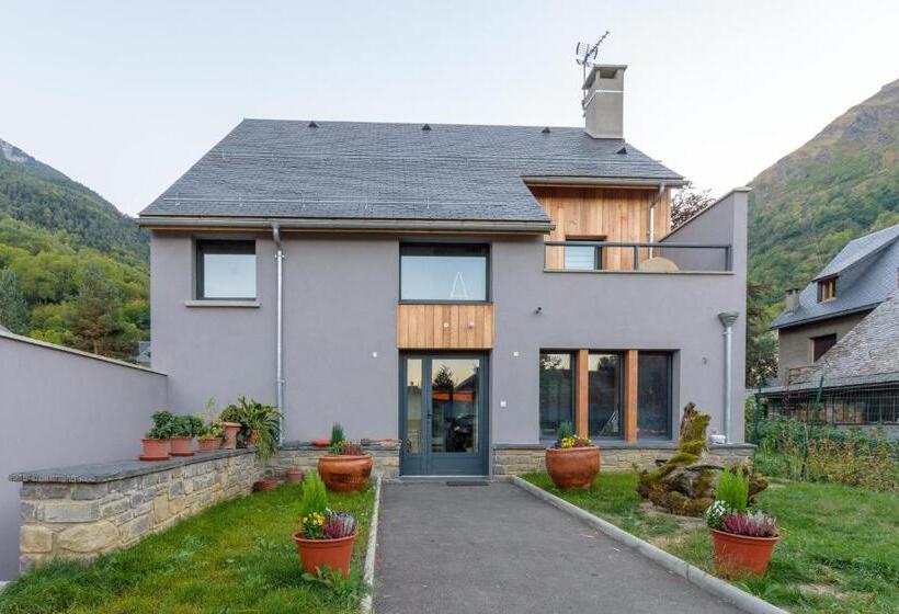 تختخواب و صبحانه Casa Mir