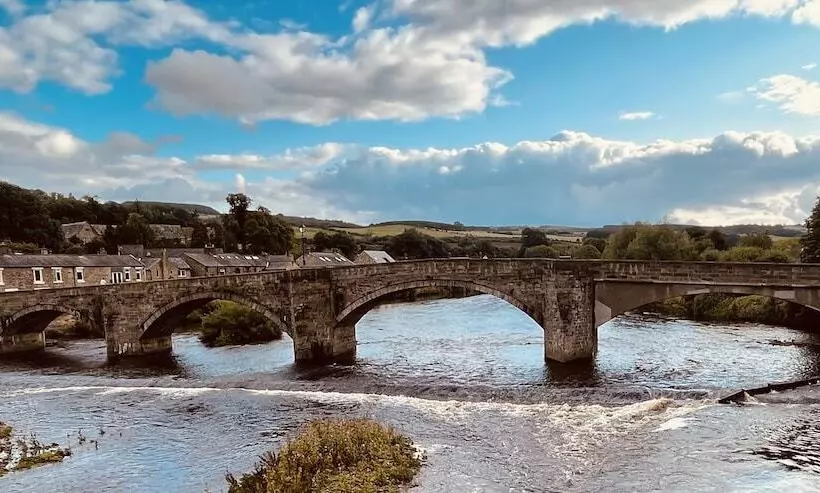 簡易ホテル The Railway