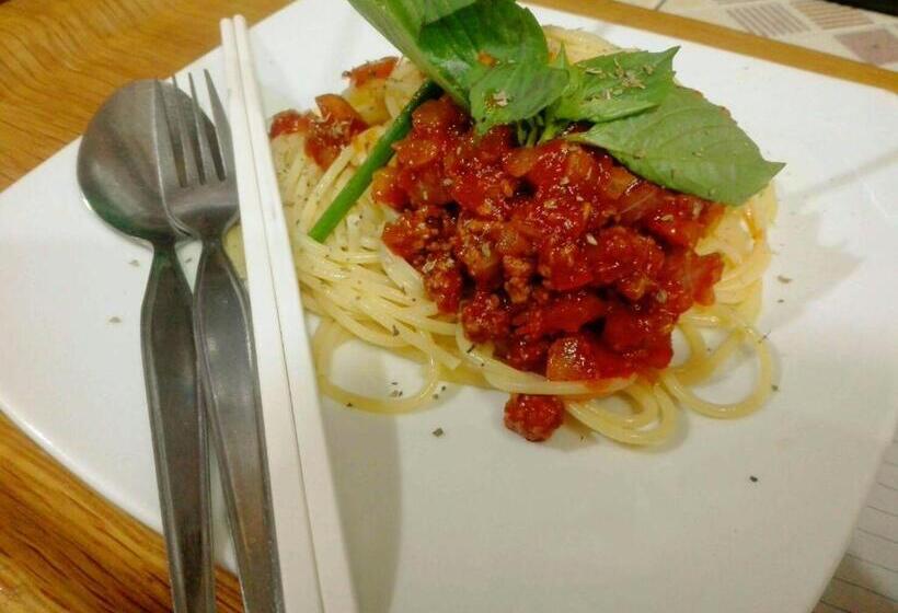 هتل Jungle Hill Beach Bungalow