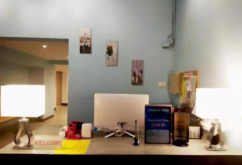 هتل Sleep With Me Bangkok  Bts Phra Khanong