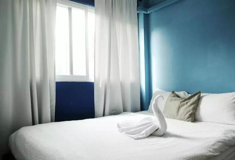 هتل Sleep With Me Bangkok  Bts Phra Khanong