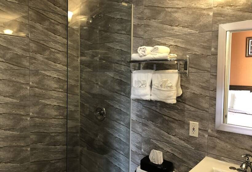 هتل The Vue Express @ 39th Street