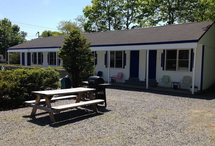 Marvin Gardens Motel