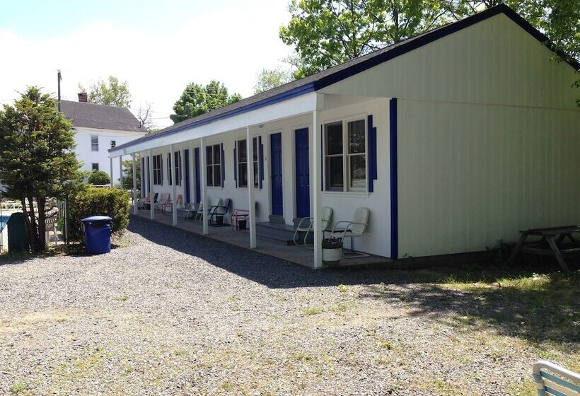 Marvin Gardens Motel