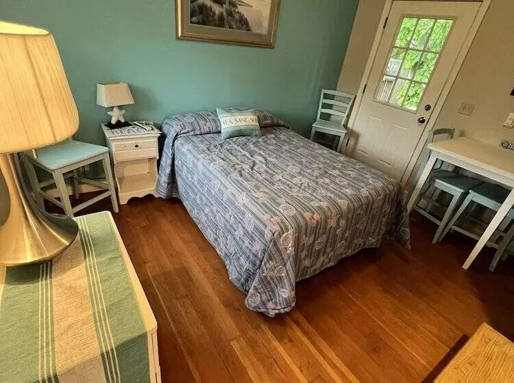 Marvin Gardens Motel