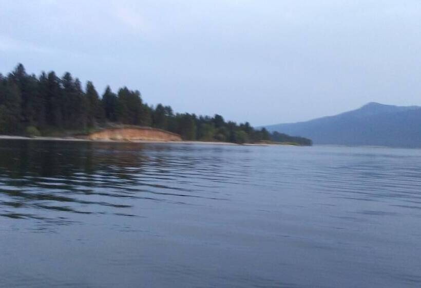 فندق على الطريق Cascade Lake Inn