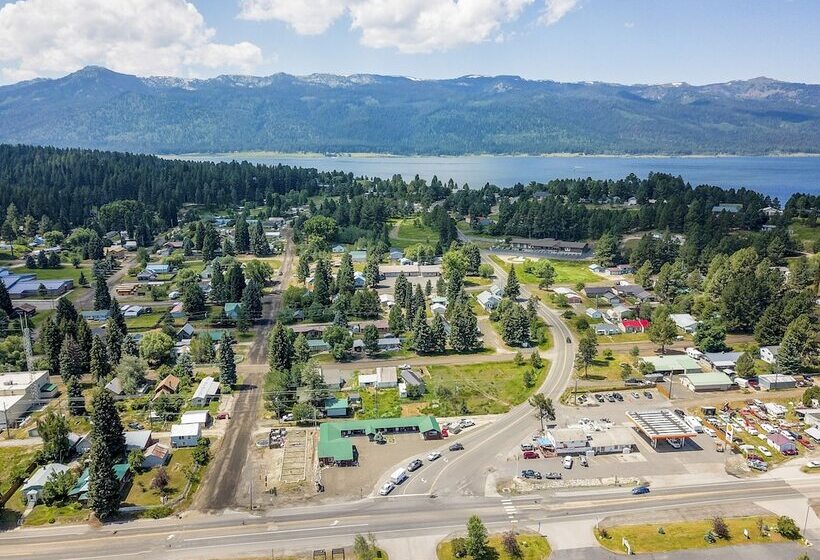 فندق على الطريق Cascade Lake Inn