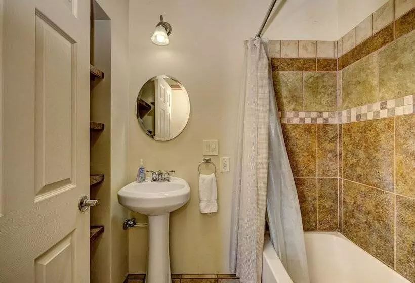 モーテル Cascade Lake Inn